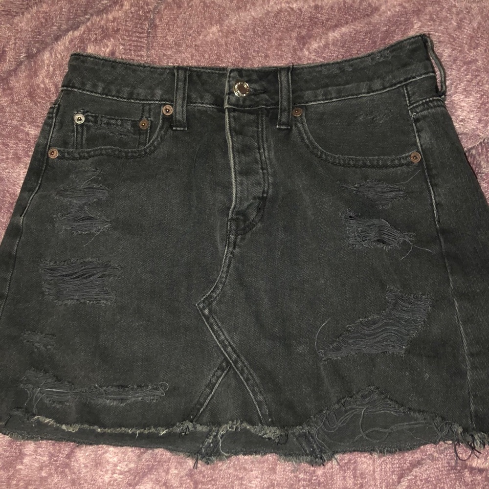 American eagle black denim skirt